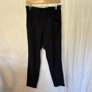 Athleta Skyline Paper Bag Waist Dress pants paper bag waist Black size 6